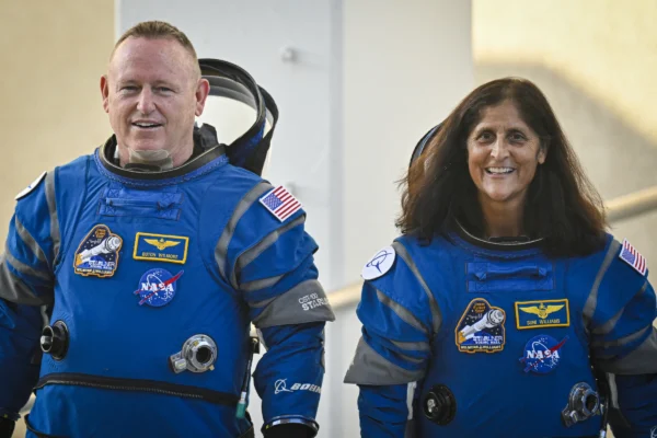 Astronauts Set to Return on SpaceX Flight After Eight-Month Stranding in Space”