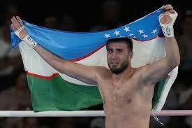 Uzbekistan’s Boxing Triumph: A Historic Olympic Performance Amid Life-Saving Drama
