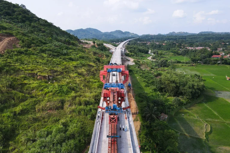 China’s Multi-Million Trade Route Plan Disrupted by Conflict