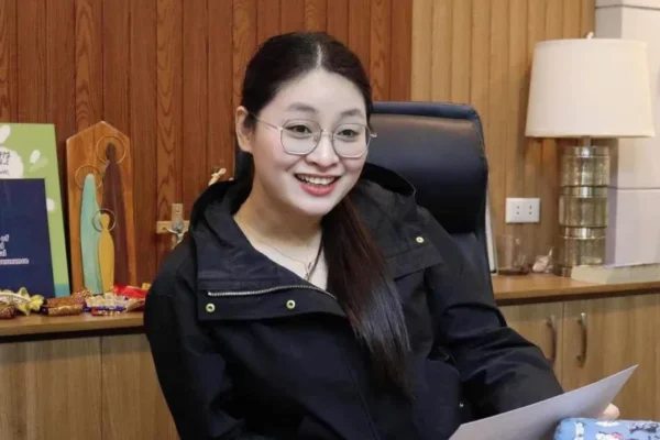 Philippines Arrests Former Mayor Accused of Spying for China