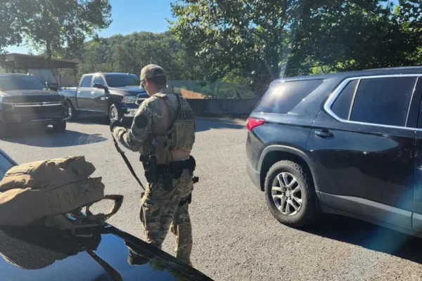 Manhunt for I-75 Shooter Forces School Closures Across Kentucky