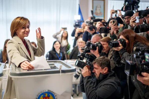 Moldova Backs Joining EU by Razor-Thin Margin as President Condemns ‘Assault’ on Democracy