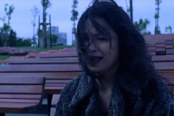 Some Cheer and Toast to Welcome the New Year, but in Taiwan, People Cry Their Eyes Out