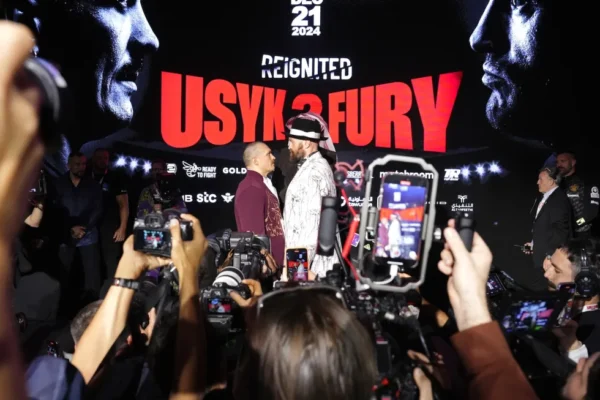Tyson Fury and Oleksandr Usyk’s Intense 11-Minute Staredown Before Heavyweight Rematch