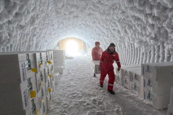 Massive Ice Core is a ‘Time Machine’ That Could Solve Ancient Climate Mysteries