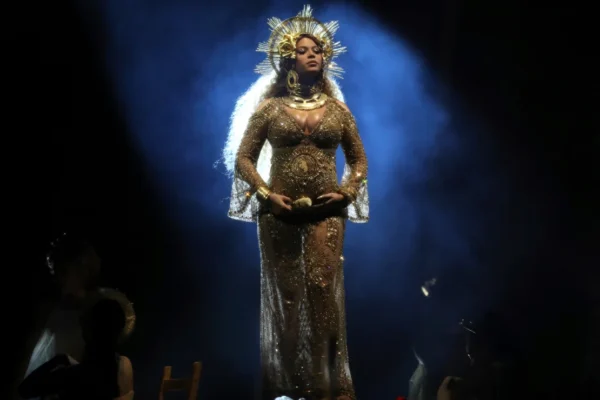 What Happens to Celebrities’ Outfits After a Red Carpet Event?