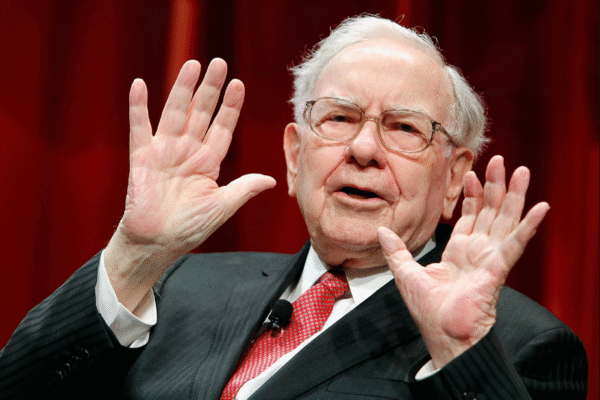 Warren Buffett Urges Parents to Share Their Wills Before Signing—No Matter Their Wealth