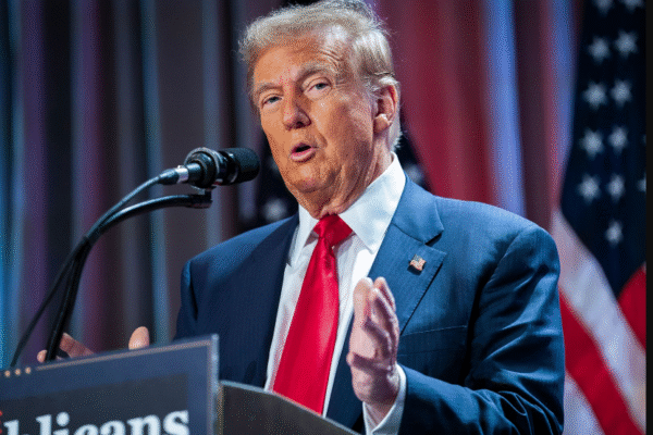 Trump Expresses Willingness to Broker Ceasefire Between Pakistan and Afghanistan
