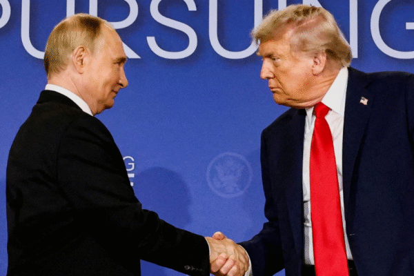 Trump Halts Planned Putin Meeting, Says He Doesn’t Want a “Wasted” Summit Amid Ukraine Tensions