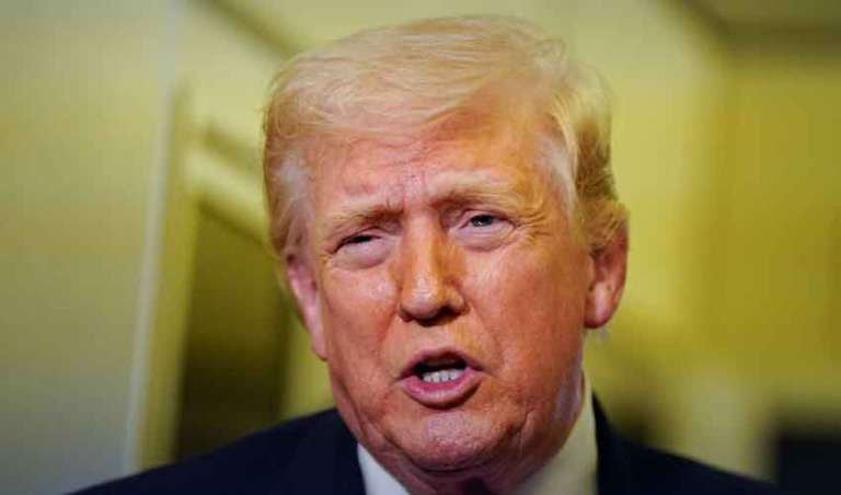 Trump Says Downed US Jet Will Not Affect Talks with Iran