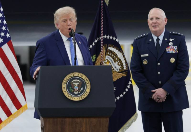 Trump Wishes UK PM Keir Starmer Well Amid Resignation Rumors, Slams Immigration and Energy Policies