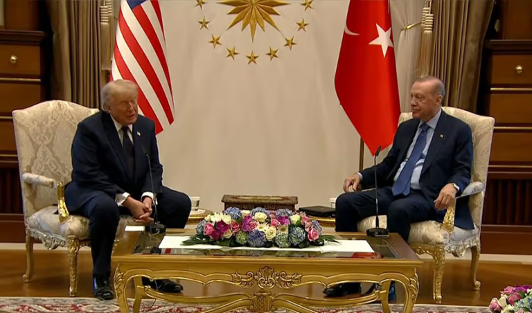 Trump Praises Erdoğan in Ankara, Criticizes NATO and Revives Greenland Control Proposal